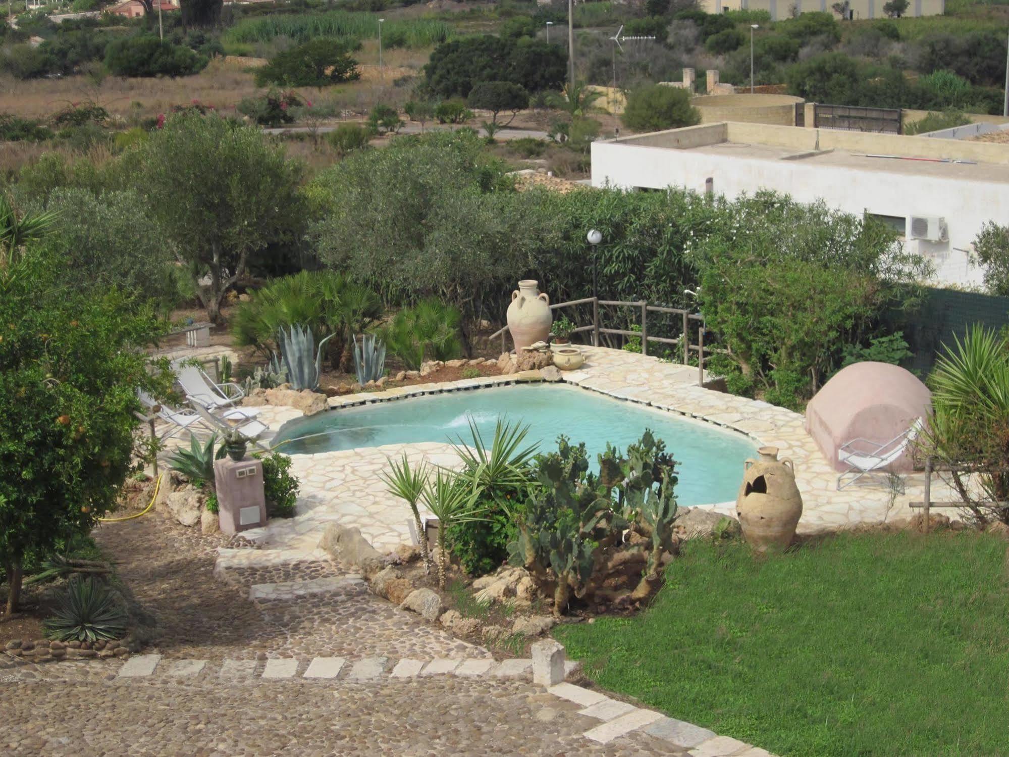 Bed and Breakfast Casale Alma Marsala Exterior foto