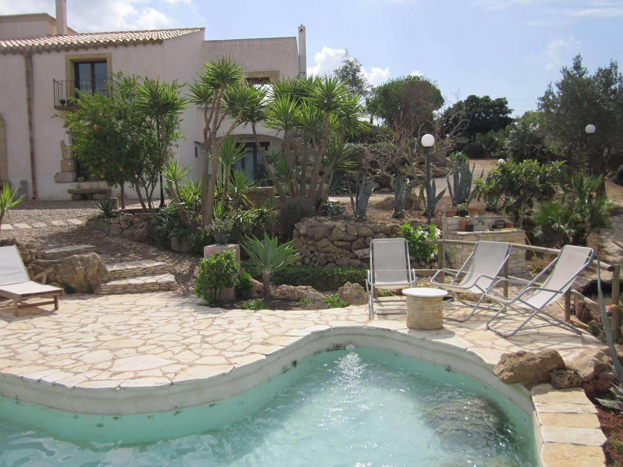 Bed and Breakfast Casale Alma Marsala Exterior foto