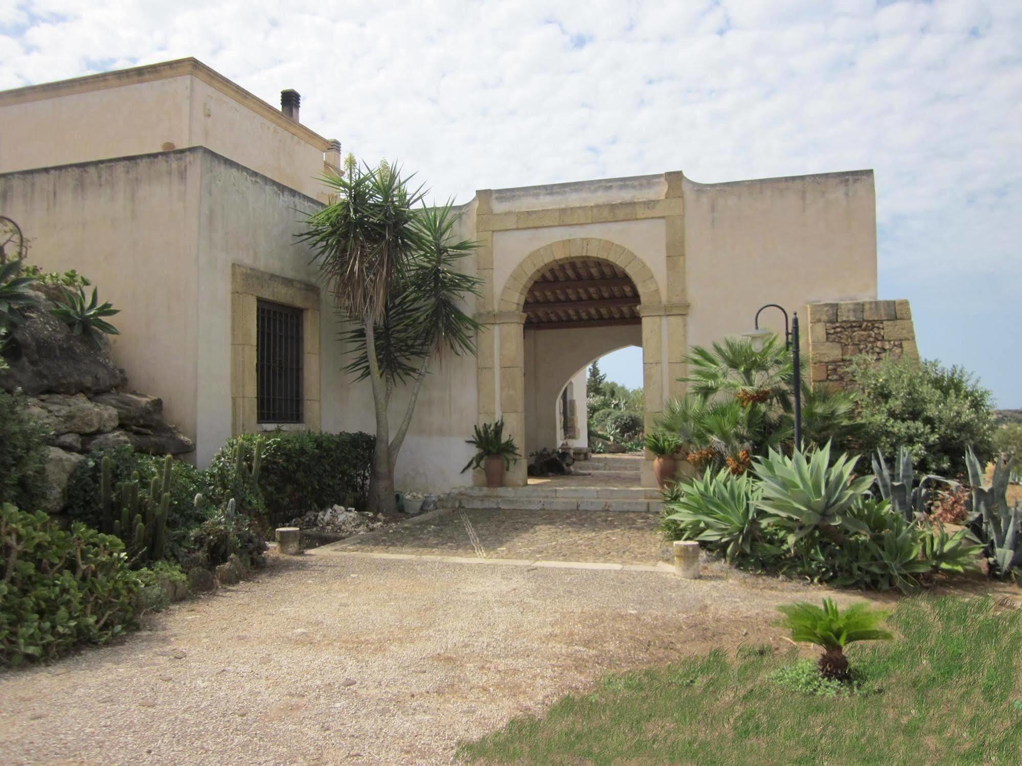 Bed and Breakfast Casale Alma Marsala Exterior foto